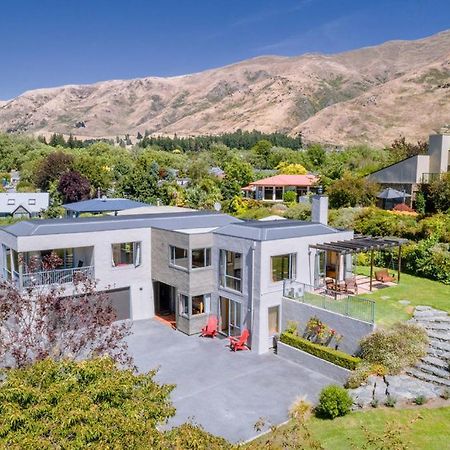 Sargood Splendour - Wanaka Holiday Home ภายนอก รูปภาพ